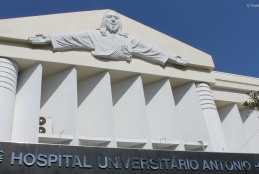 Fachada do hospital Antonio Pedro