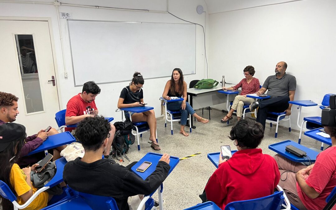 Gestão da UFF se reúne com DCE e coletivos estudantis para retomar diálogo sobre pautas do movimento estudantil