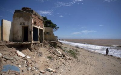 60 anos de erosão em Atafona